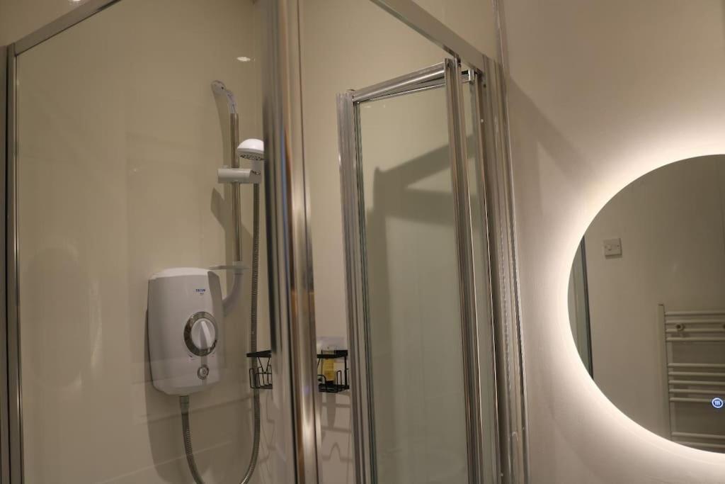 Modern 2 Bed Flat Southampton- Close To Station & Shops Apartment Southampton
