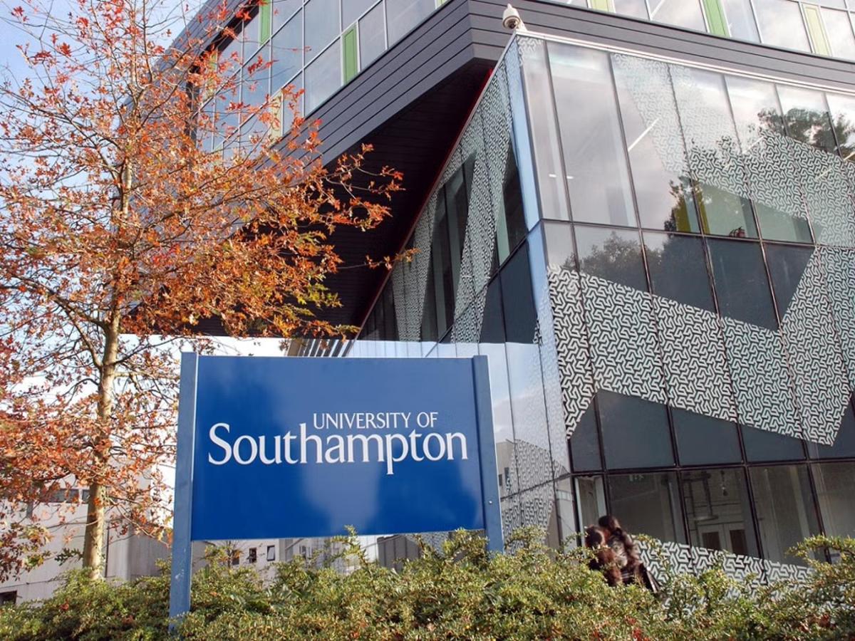 Apartment Modern 2 Bed Flat Southampton- Close To Station & Shops