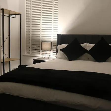 Modern 2 Bed Flat Southampton- Close To Central Station & Shops Esterno foto